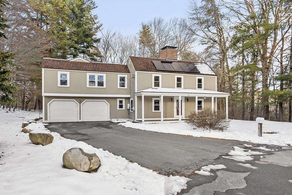 18 Douglas Dr