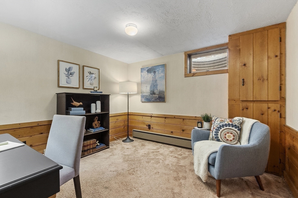 18 Douglas Dr