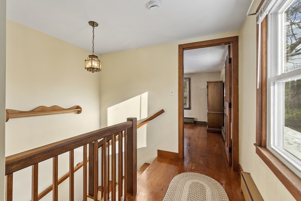 18 Douglas Dr