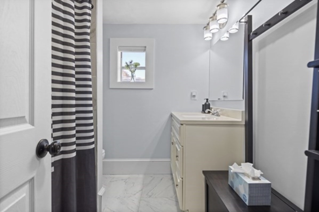 14 Everett St # 2