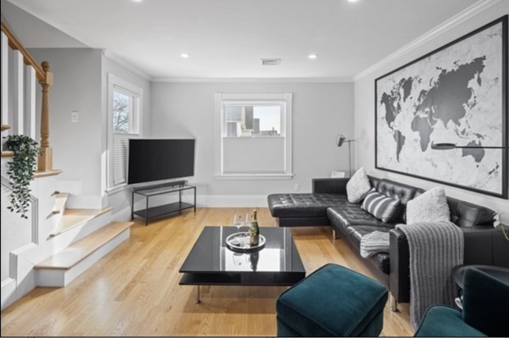 14 Everett St # 2