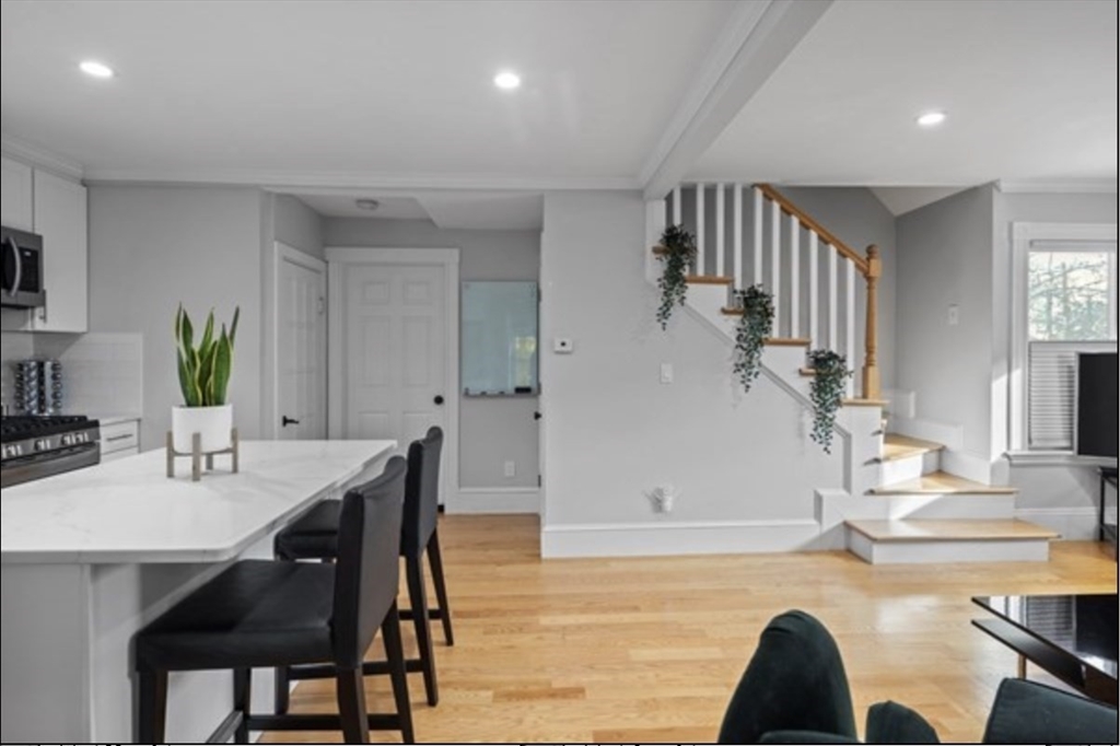14 Everett St # 2