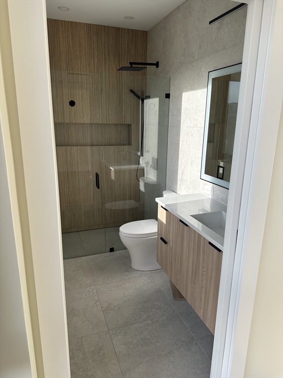 152 W 3rd Street # 1