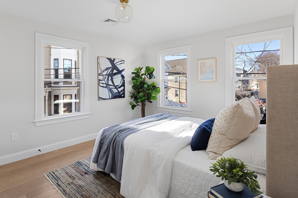 19 George St # 3