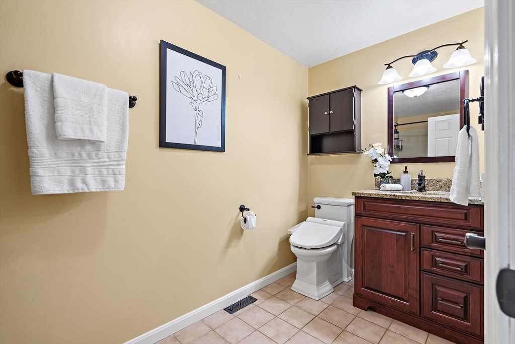 124 Broadmeadow St # G