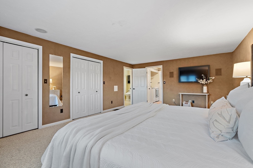 124 Broadmeadow St # G