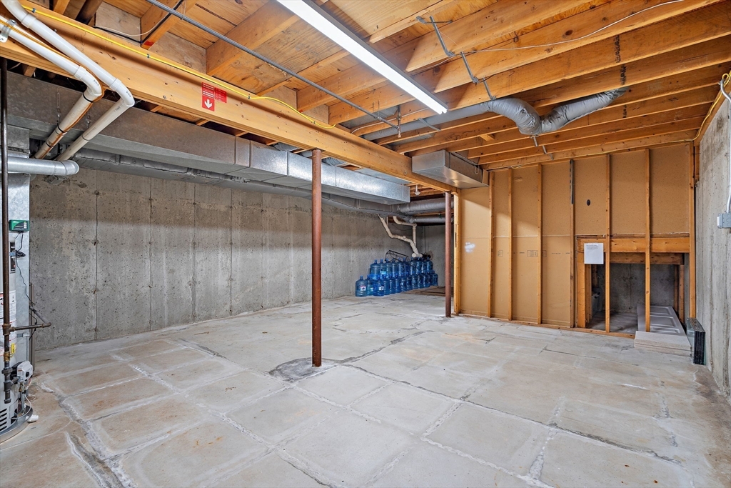 124 Broadmeadow St # G