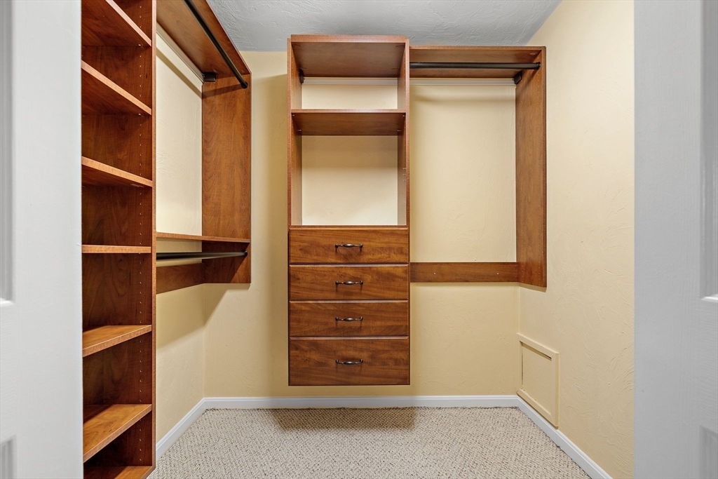 124 Broadmeadow St # G