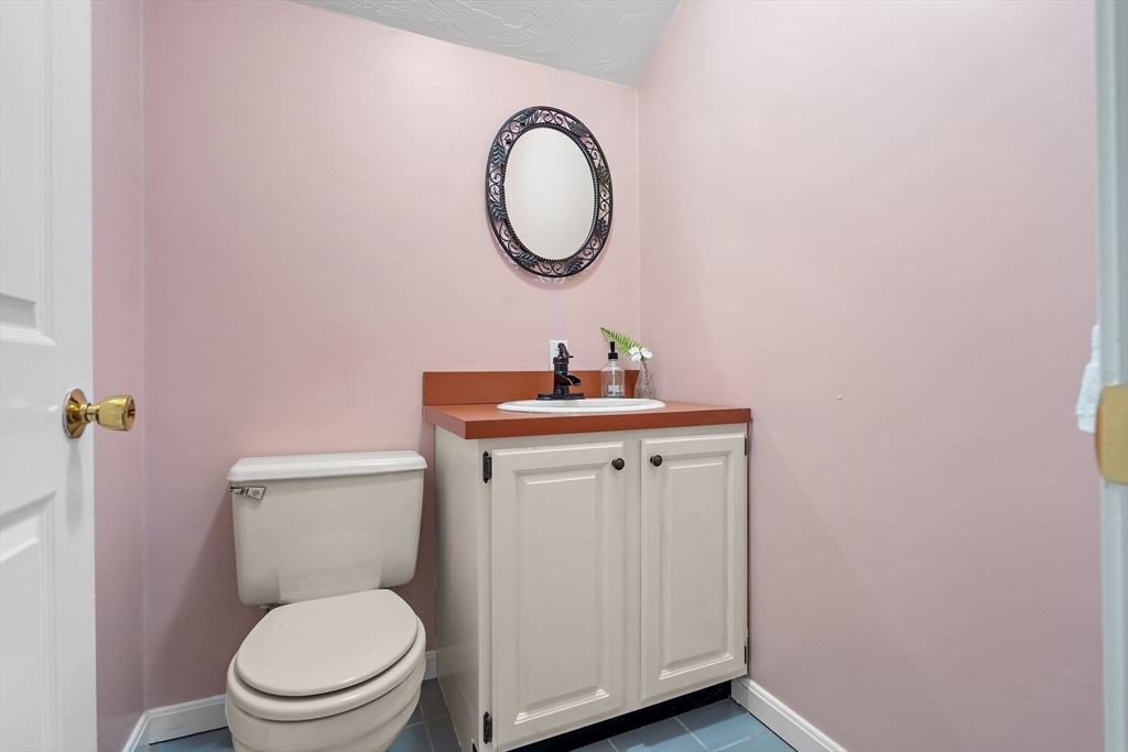 124 Broadmeadow St # G