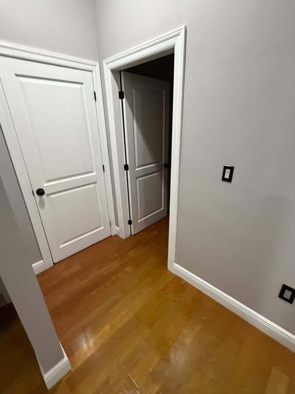 7 Main St # 204
