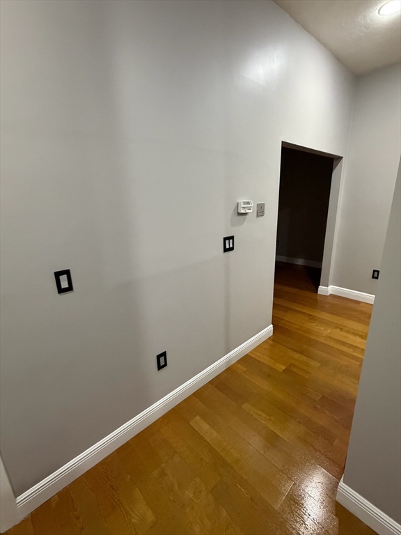 7 Main St # 204