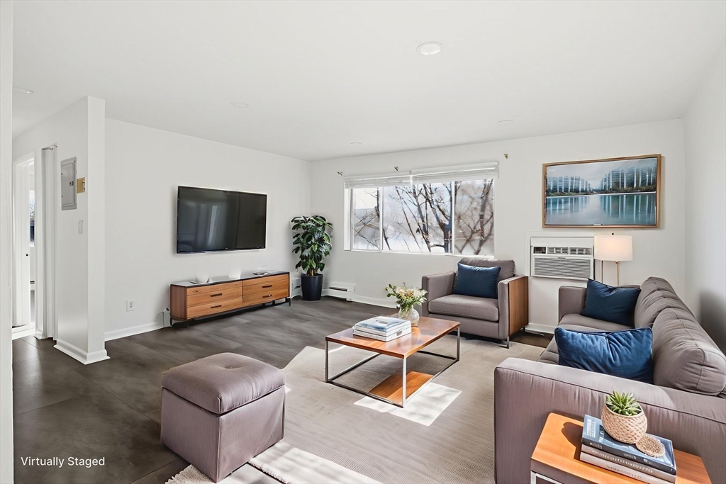 124 Addison St # 15A