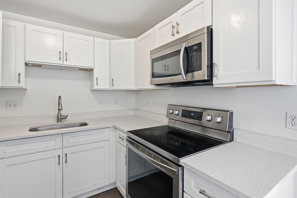 124 Addison St # 15A