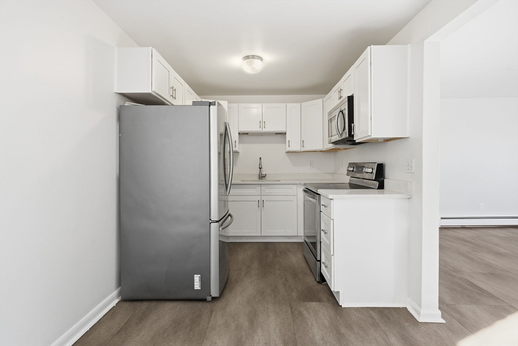 124 Addison St # 15A