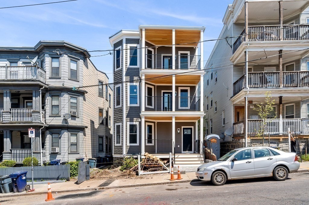 31 Cunningham St # 2