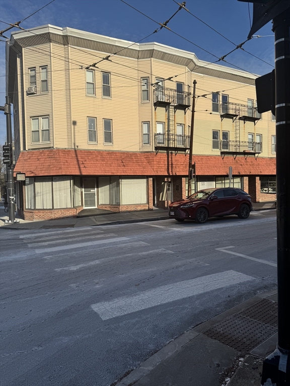 187-197 Concord Ave. # 5