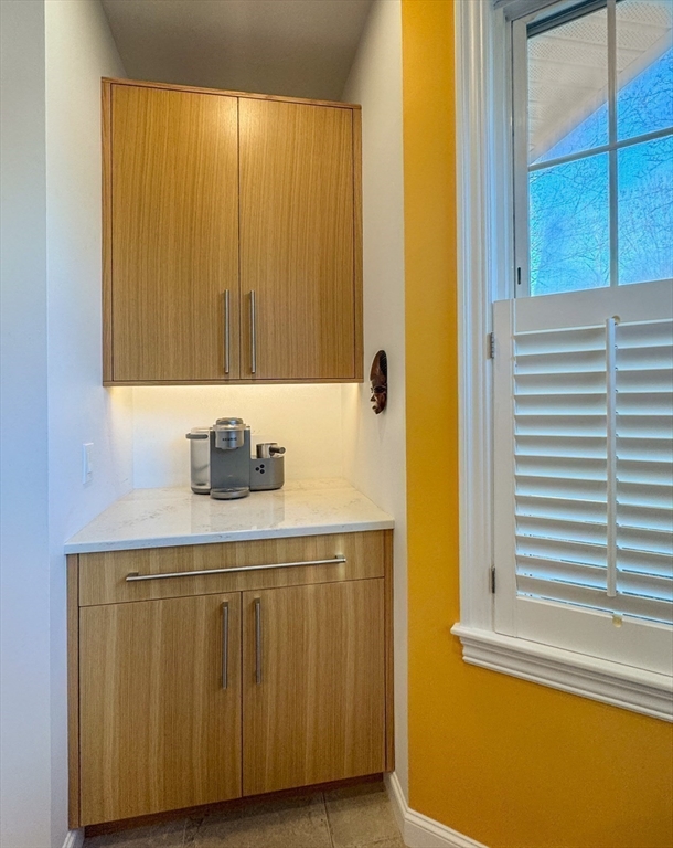 2 Braeburn Ln # 2
