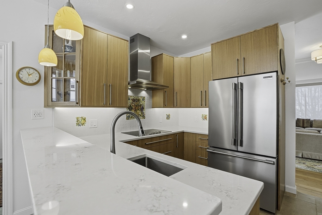 2 Braeburn Ln # 2