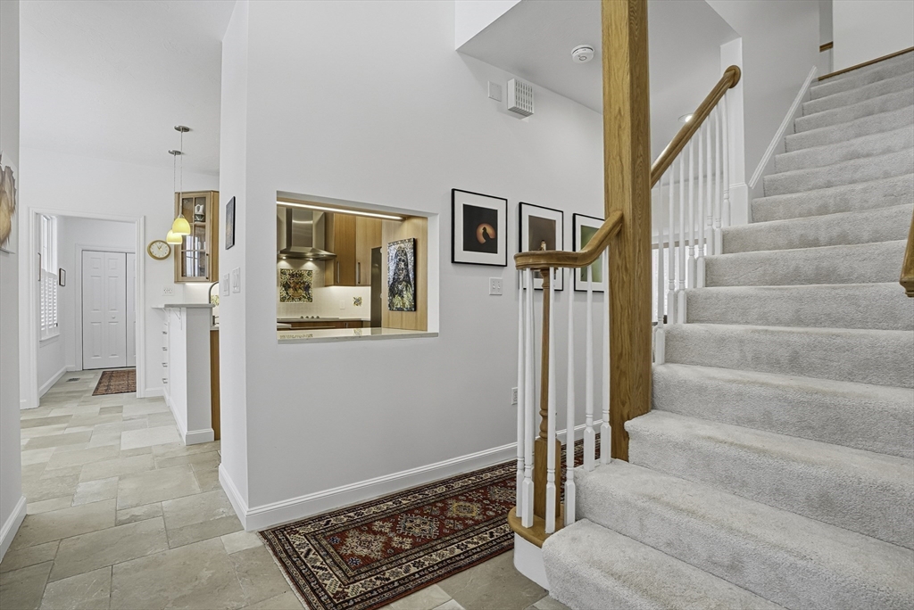 2 Braeburn Ln # 2