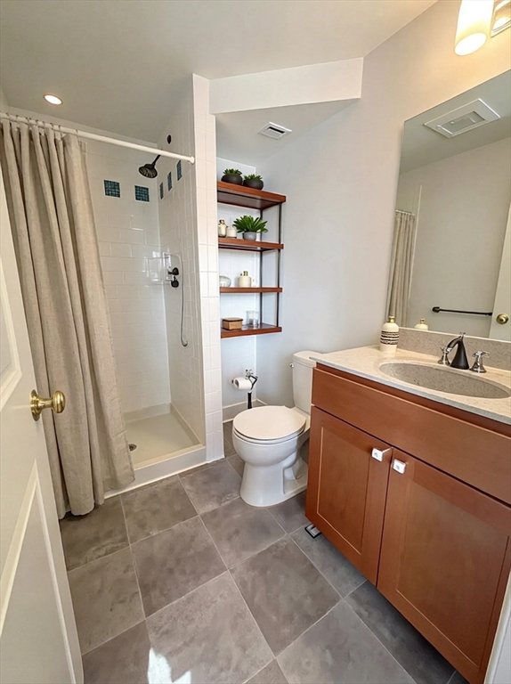 11 Lanark Rd # 1