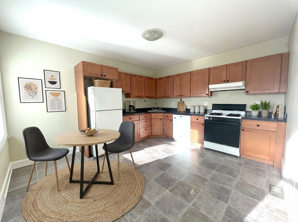 11 Lanark Rd # 1