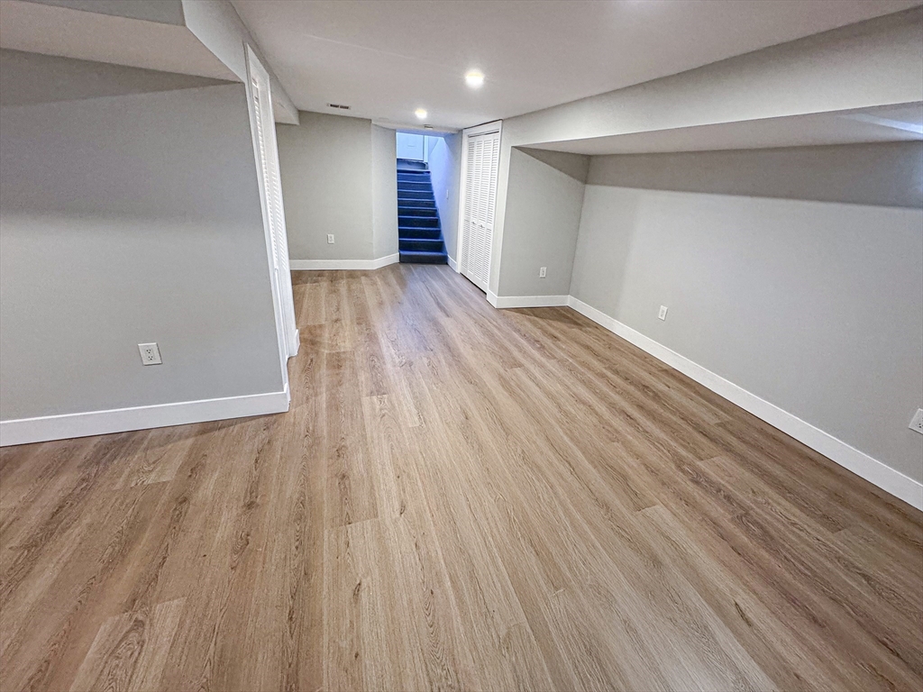 11 Mason Ave