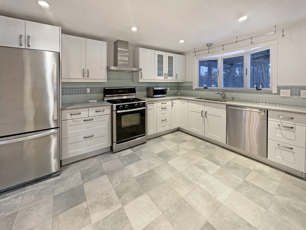 26 Field Rd