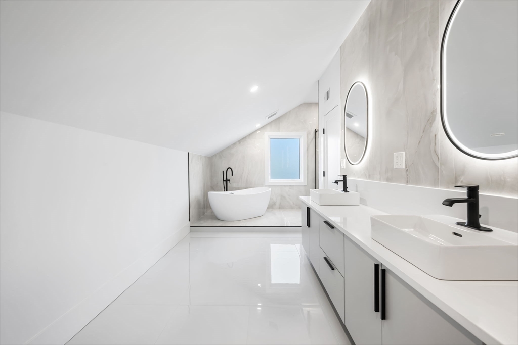 1766 Commonwealth Ave # 1766