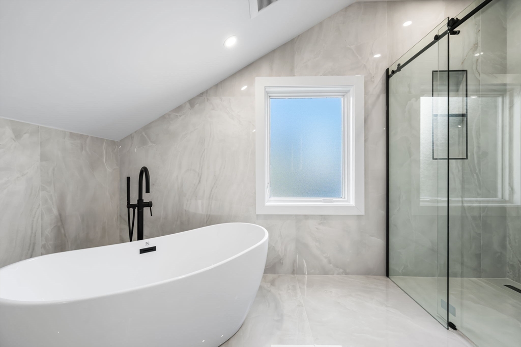 1766 Commonwealth Ave # 1766