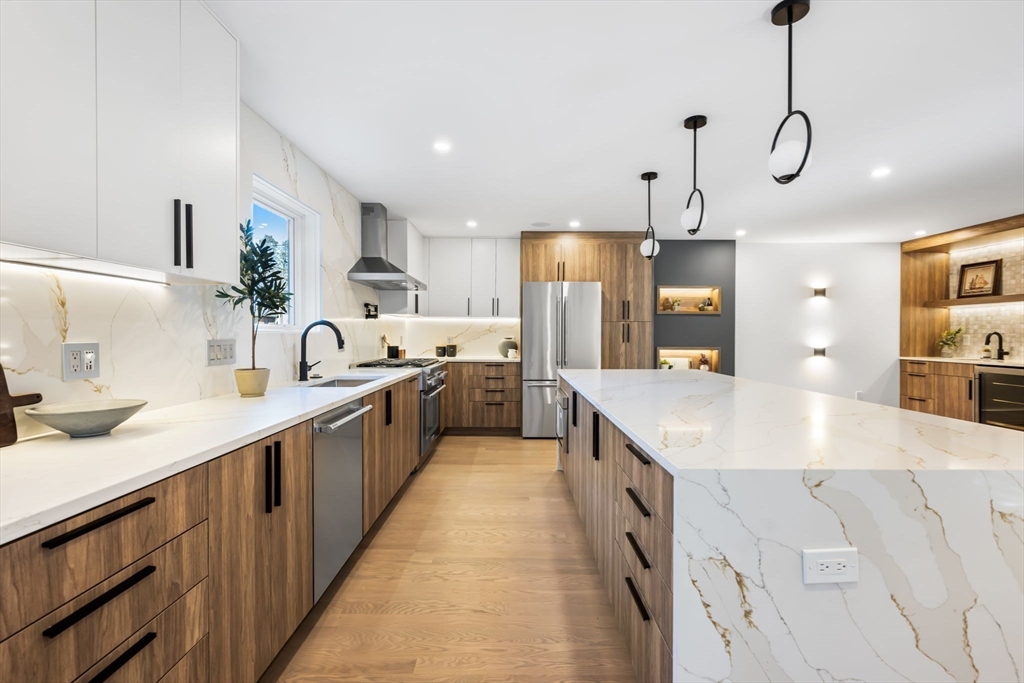 1766 Commonwealth Ave # 1766