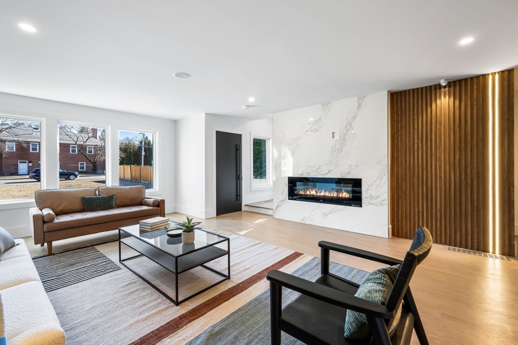 1766 Commonwealth Ave # 1766