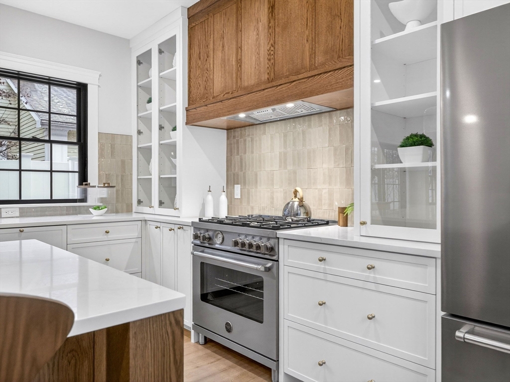 165-167 Franklin St # 1