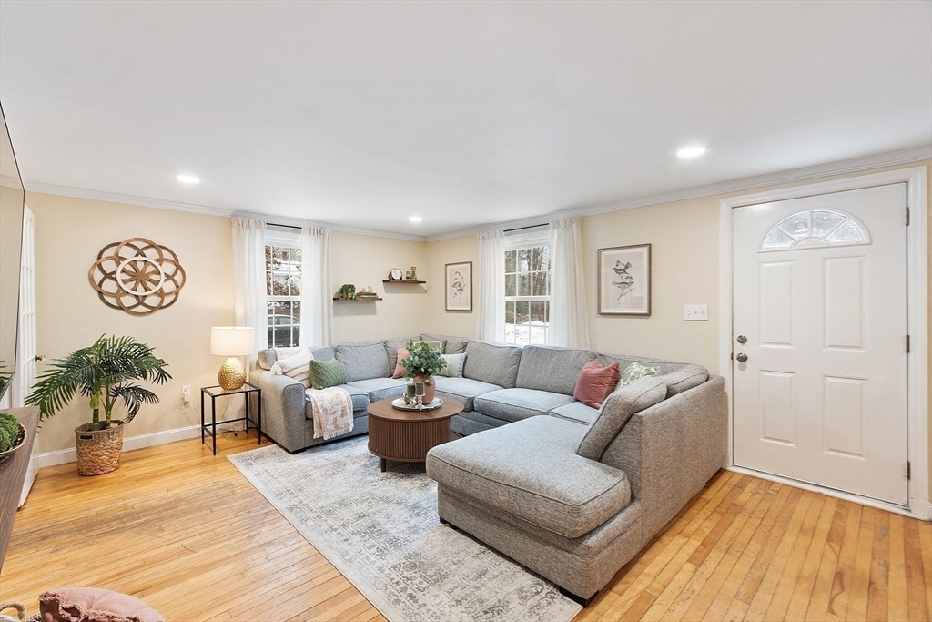 558 Massachusetts Ave