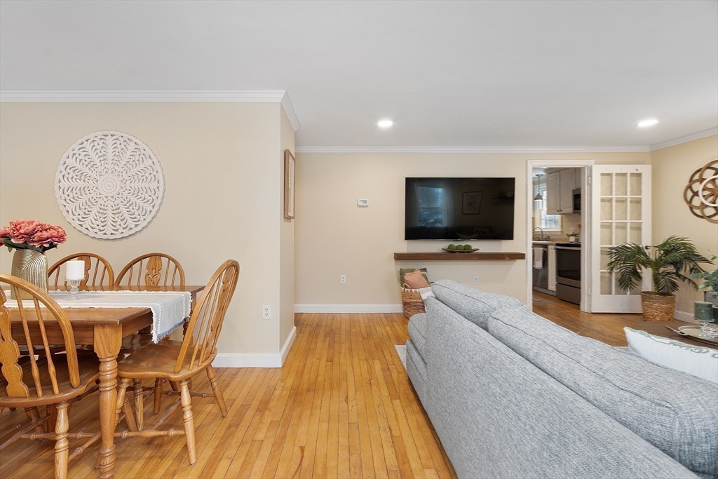 558 Massachusetts Ave