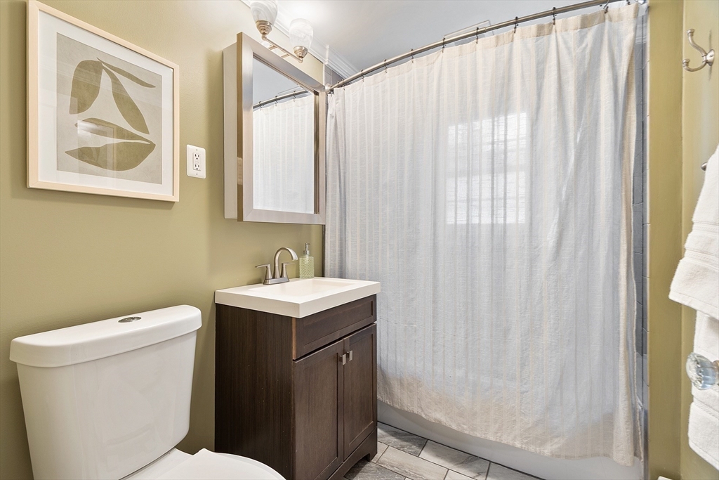 558 Massachusetts Ave