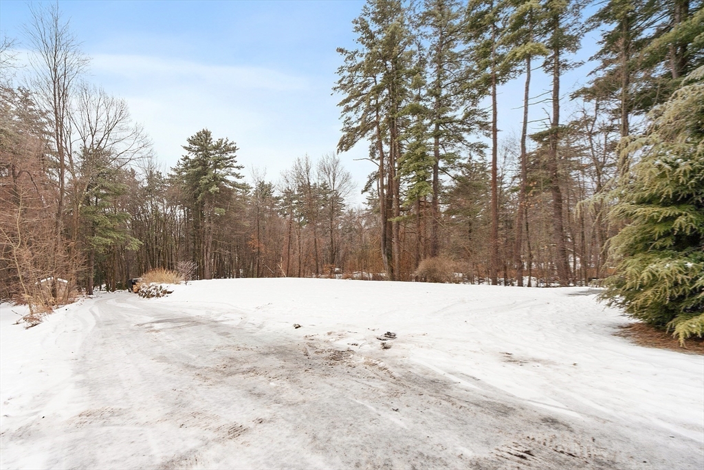 558 Massachusetts Ave