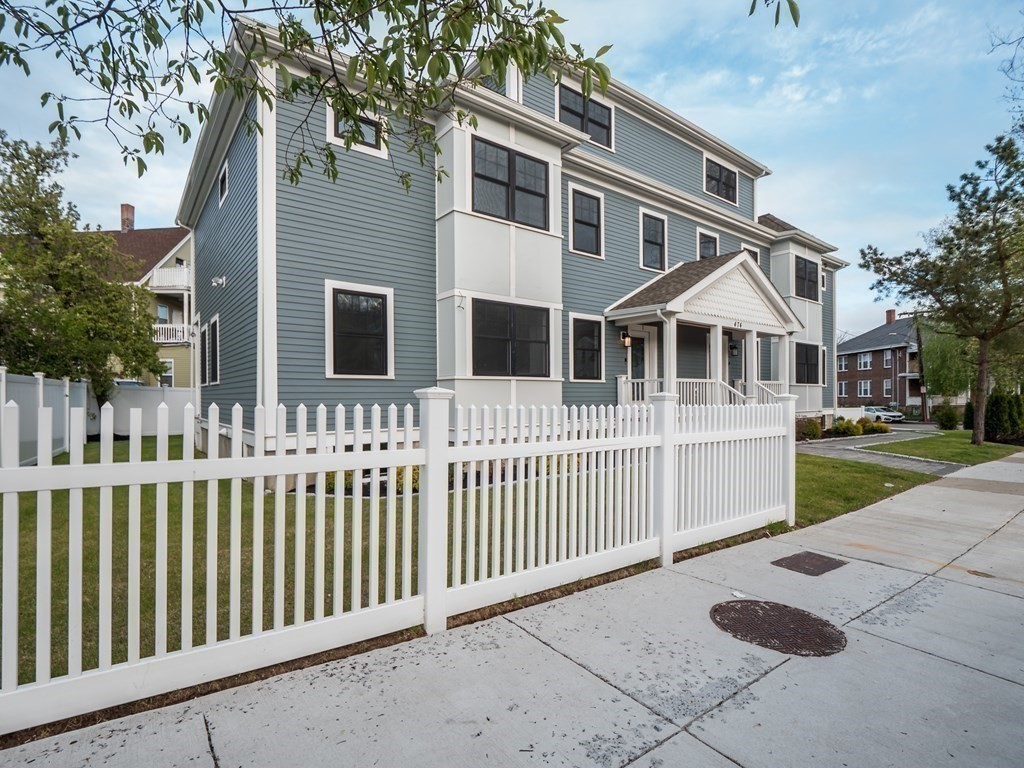 472-474 Hyde Park Ave # 472
