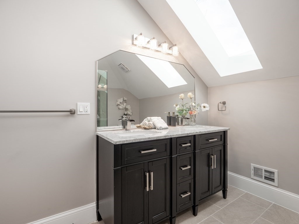472-474 Hyde Park Ave # 472