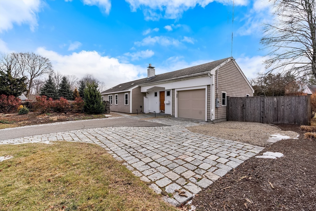 2 Melville Pl