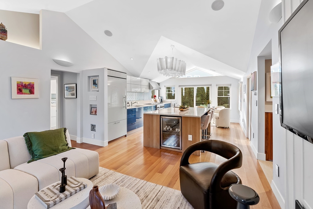 2 Melville Pl