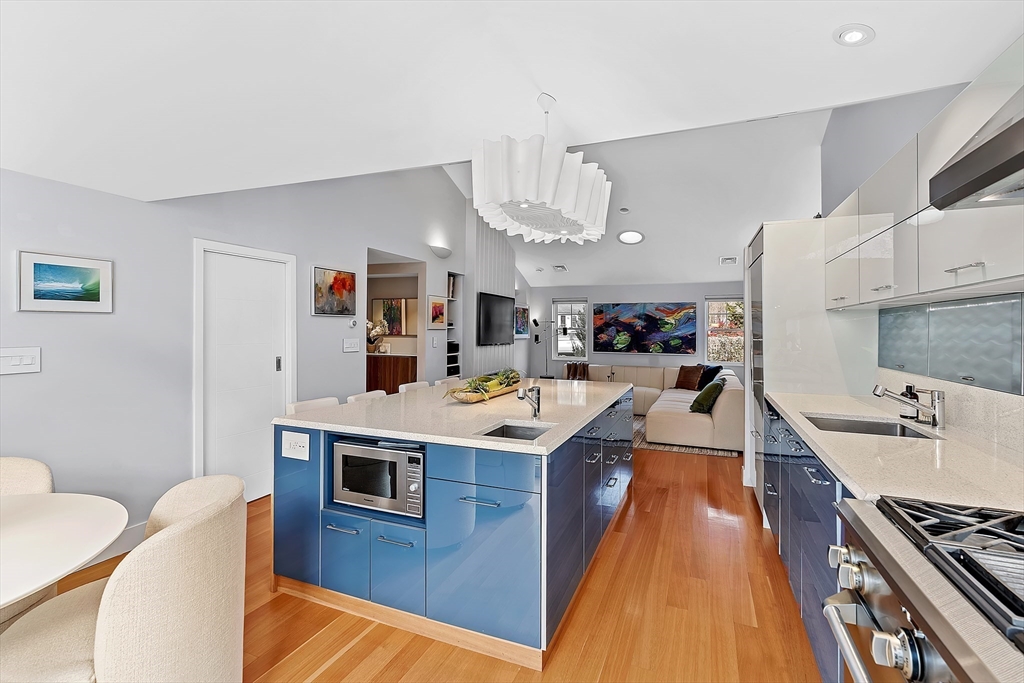 2 Melville Pl