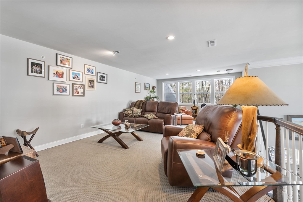 55 Phoebe St # 32