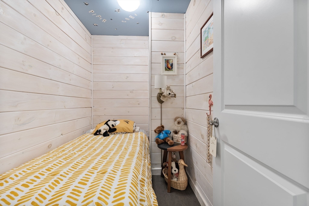 55 Phoebe St # 32