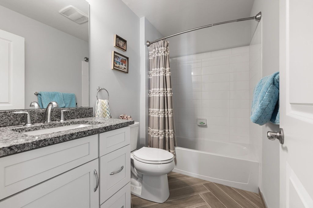 55 Phoebe St # 32