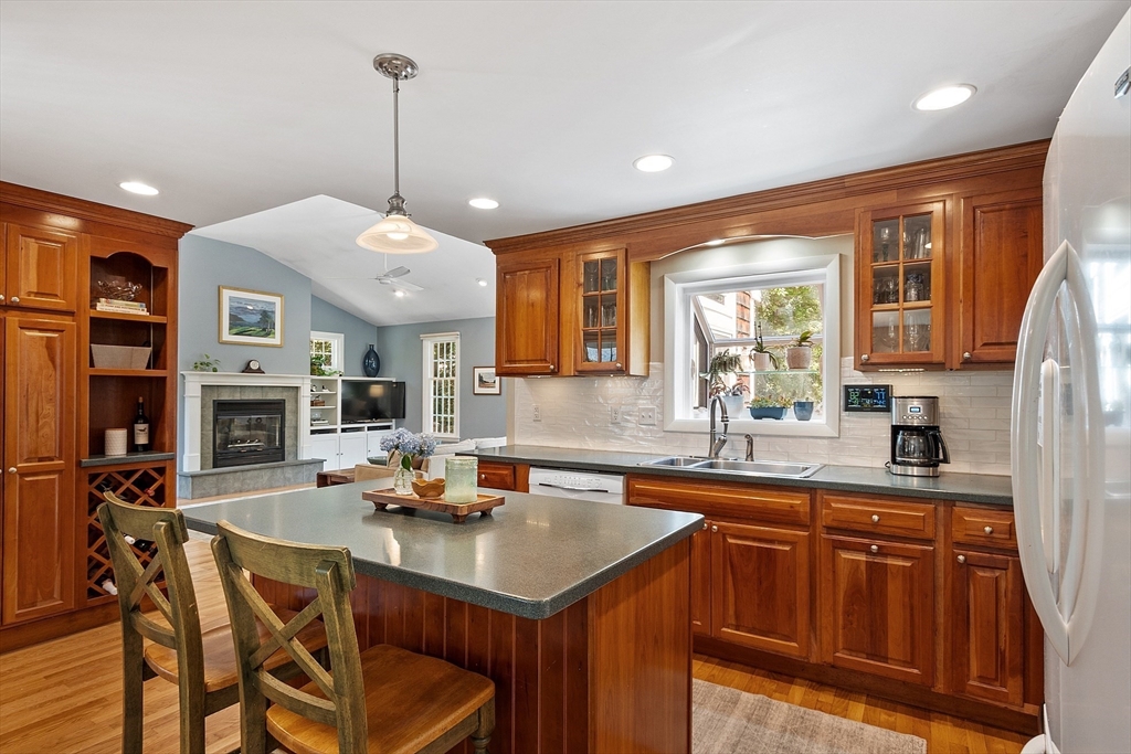 27 Mill Ln