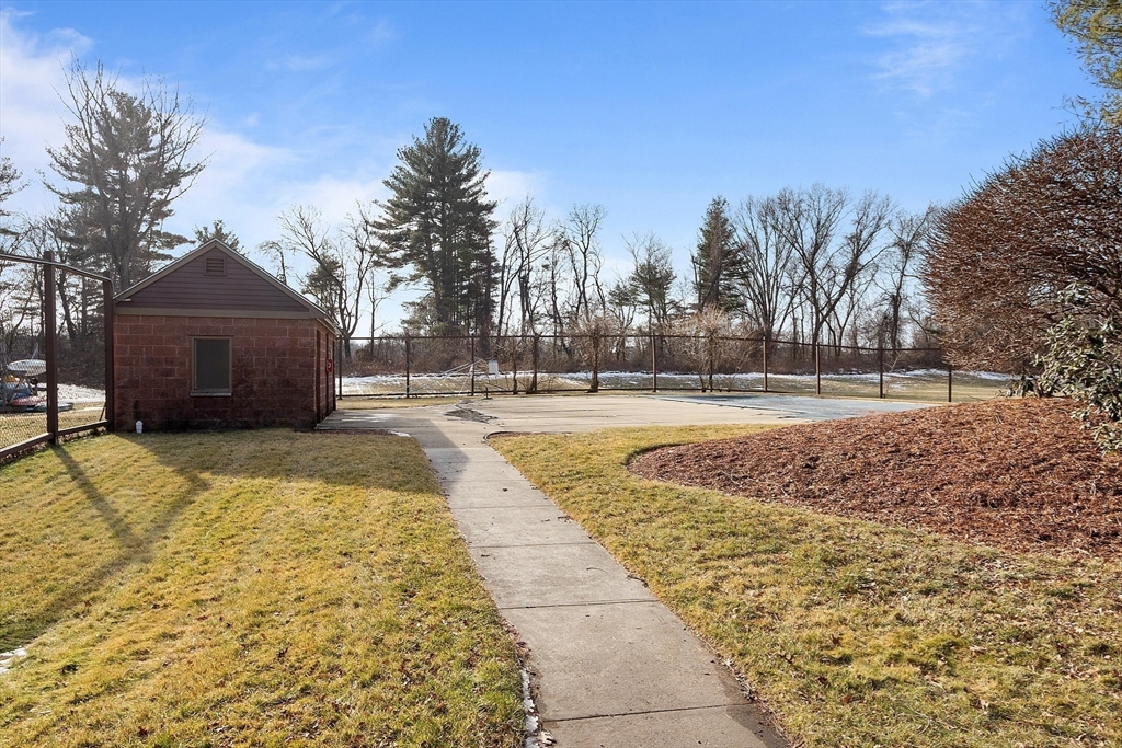 610 Wellman Ave # 610