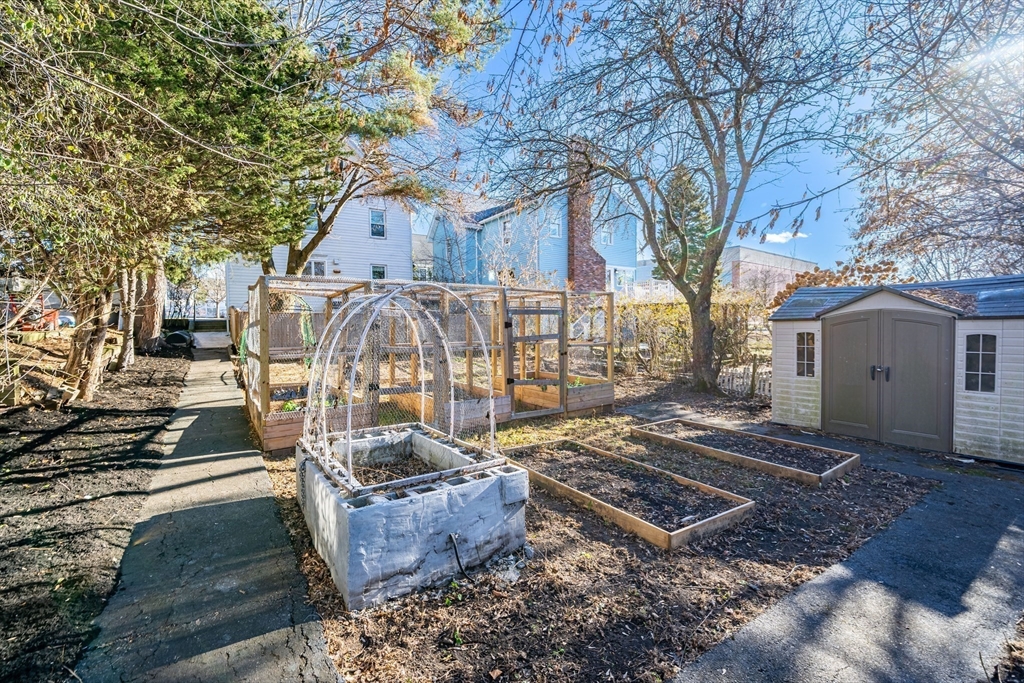 49 Spruce St