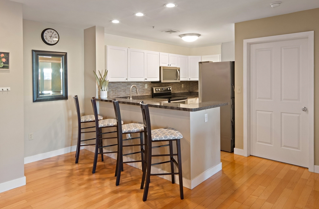 30 Franklin St # 124