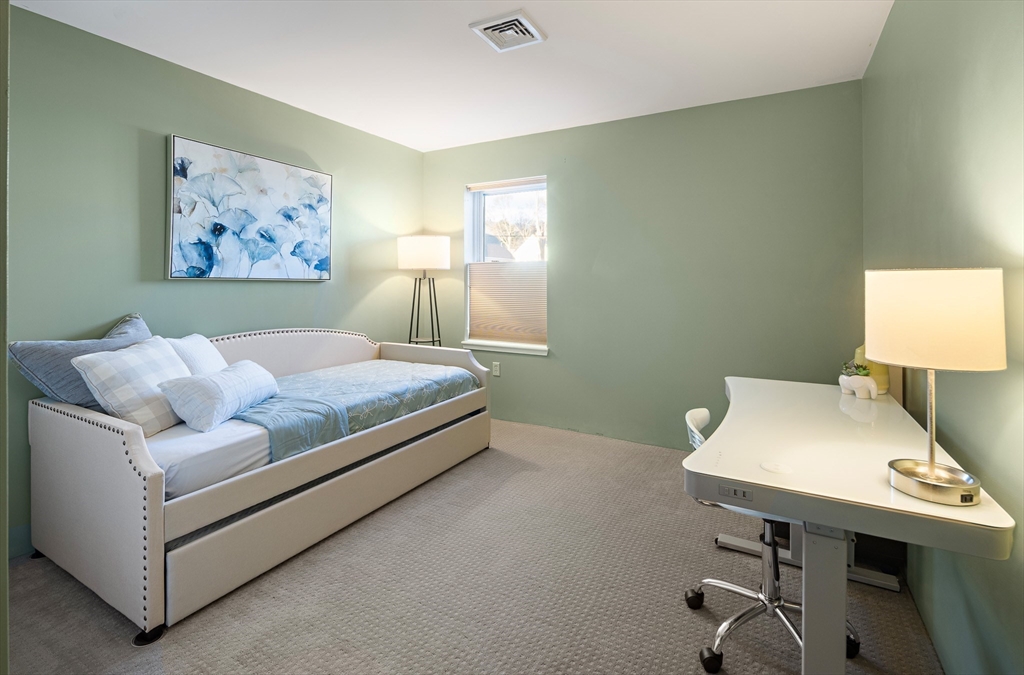 30 Franklin St # 124