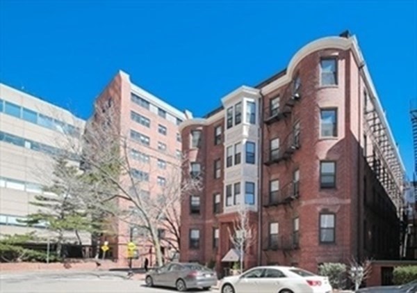 40 Saint Botolph Street # 35